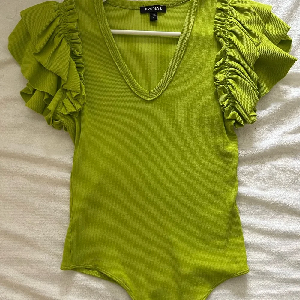 Express Top Bundle - Picture 1 of 7